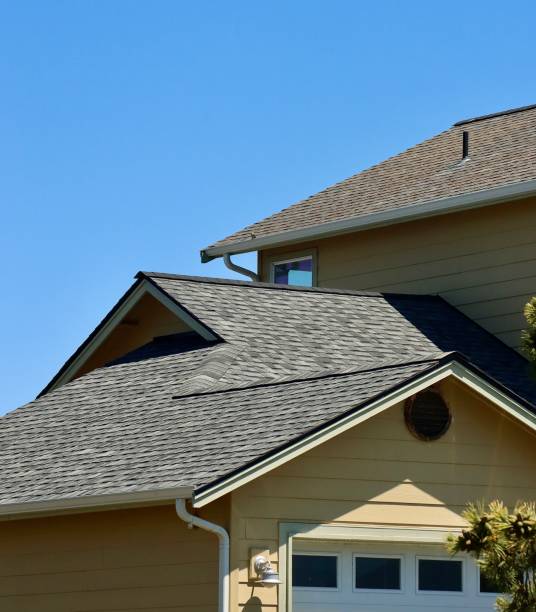 Best Emergency Roof Repair  in Clintonville, WI